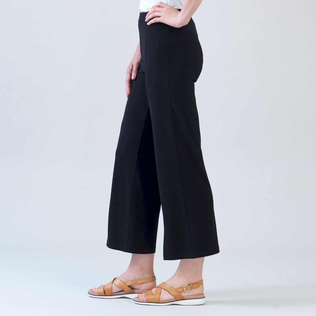 Relaxed Kick Front Slit Ankle Pant - Black – Clara Sunwoo
