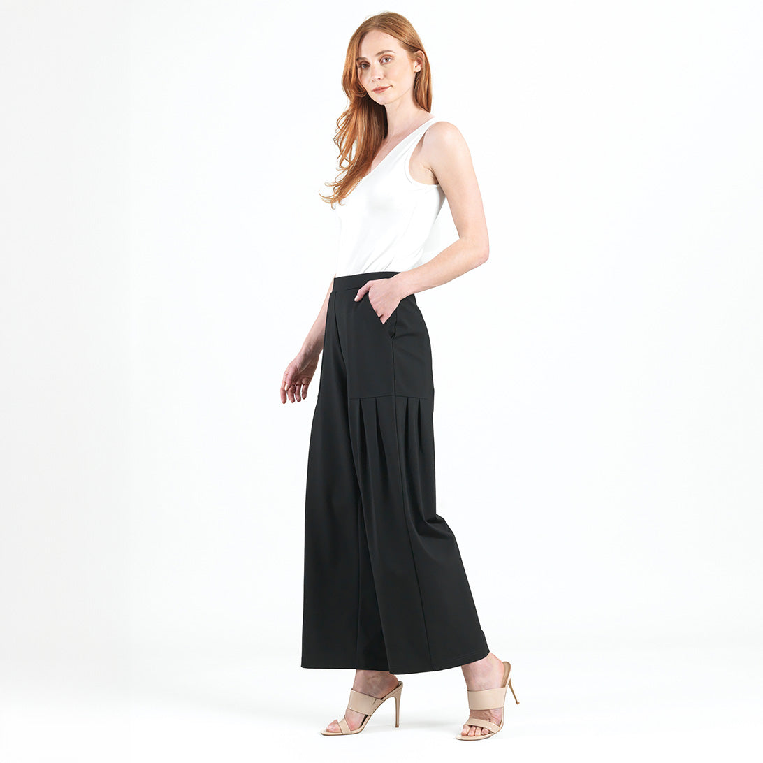 Rayon-Ponte Knit - Pleated Wide Leg Pocket Pant - Black Rayon-Ponte Knit - Pleated Wide Leg Pocket Pant - Black