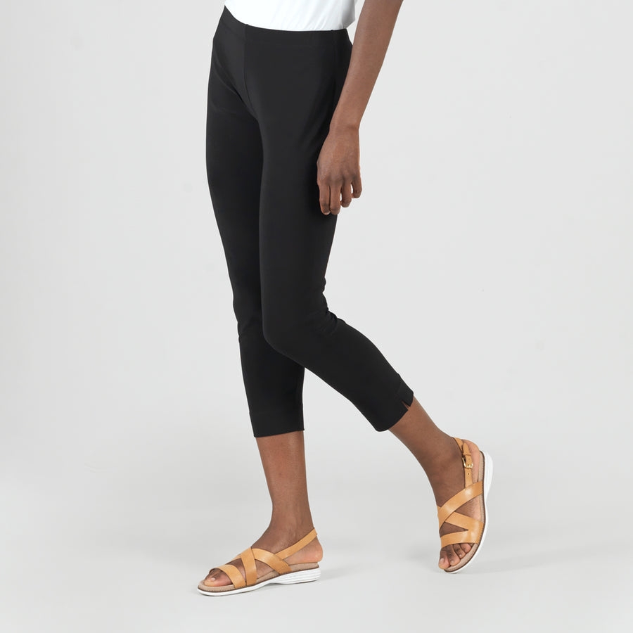 Signature Pull-On Capri - 3 Colors