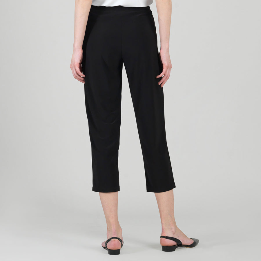 Signature Jogger Pocket Capri - Black