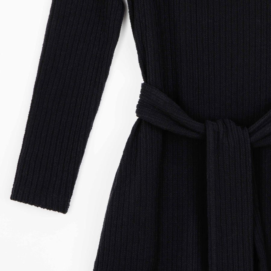 hm sweater dress Maison Martin Margiela Navy Blue Darted H&M NWT Dropped shoulders and long sleeves. Colorful Sweater Dresses to Keep