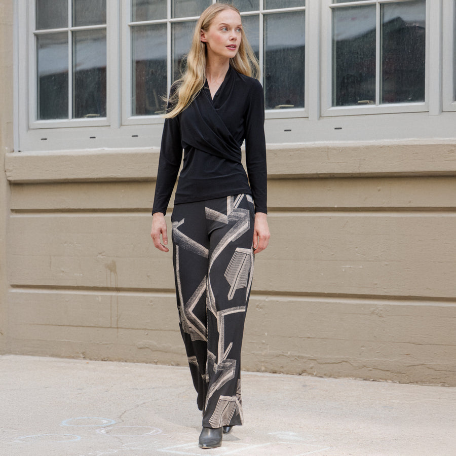Signature Wide Leg Pocket Pant - Linear Geo