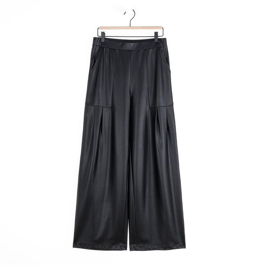 Liquid Leather™ - Sheen Pleated Wide Leg Pocket Pant - Black