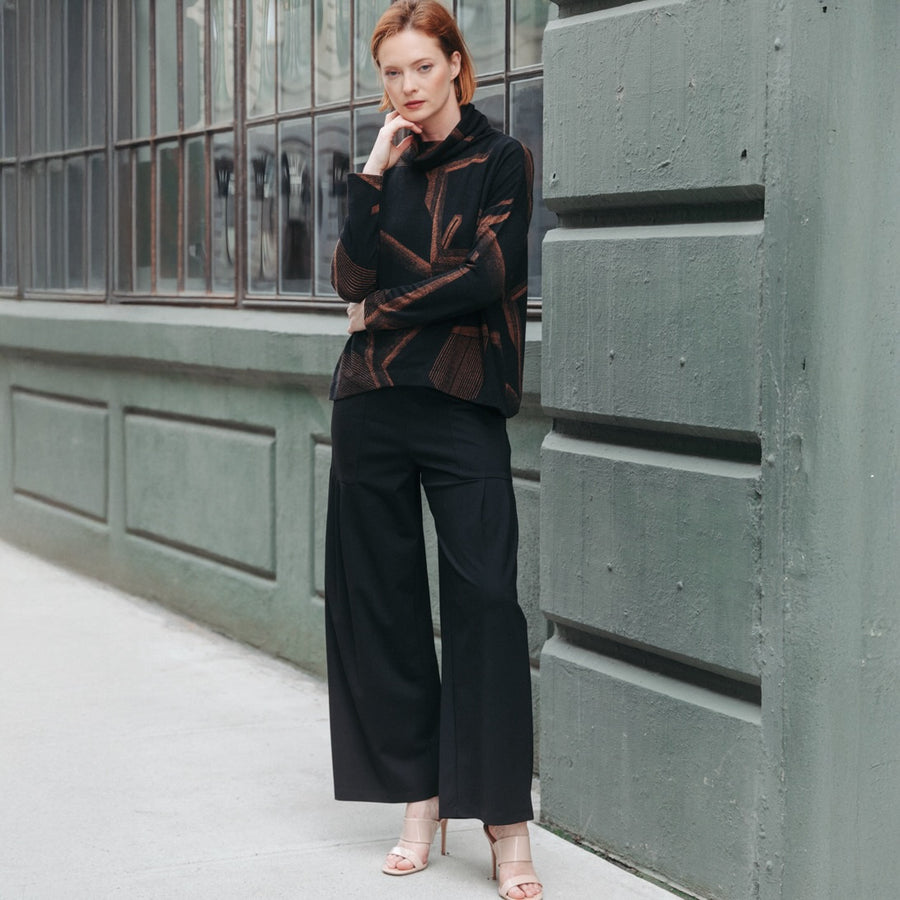 Lightweight Cozy - Tipped Hem Sweater Top - Linear Geo