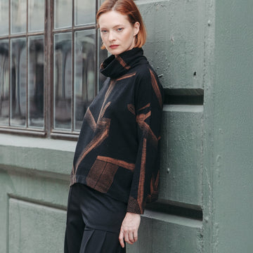 Lightweight Cozy - Tipped Hem Sweater Top - Linear Geo