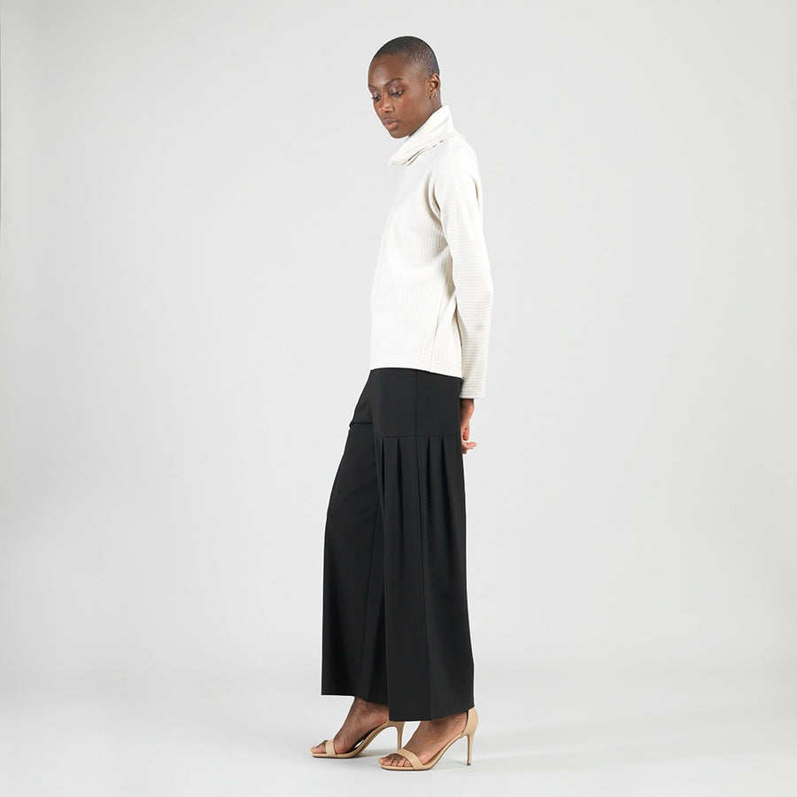 Soft Ribbed - Cowl Turtleneck Sweater Top - Oatmeal