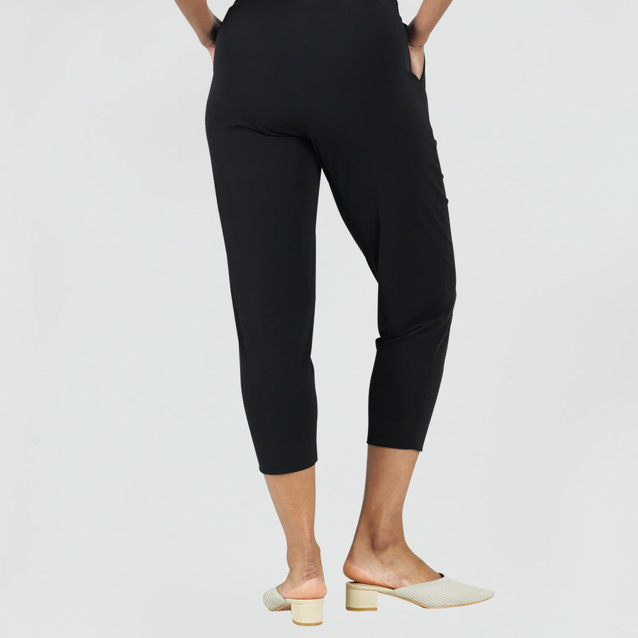 lululemon black capri leggings size 6, zip pocket in back, tie waist, 2  waist po